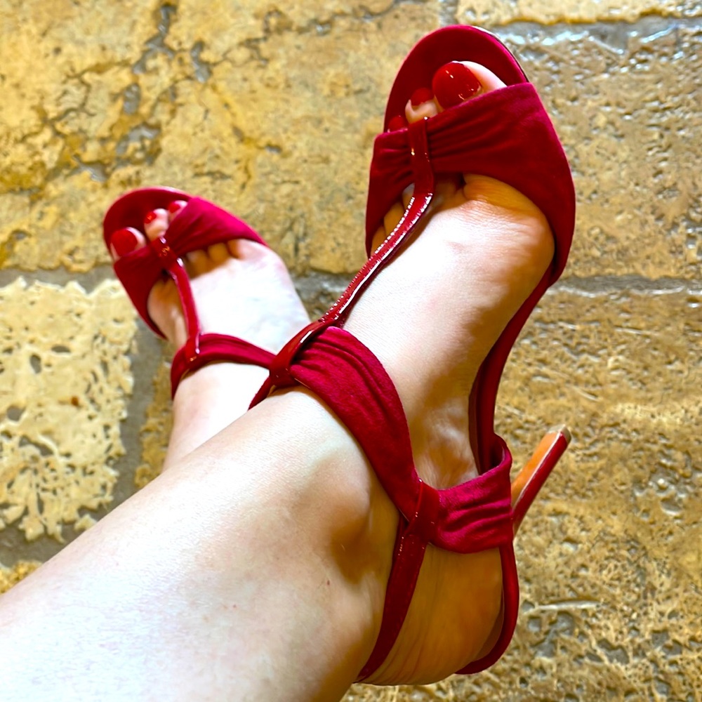 Charles David Red Velvet ankle buckle heel size 7